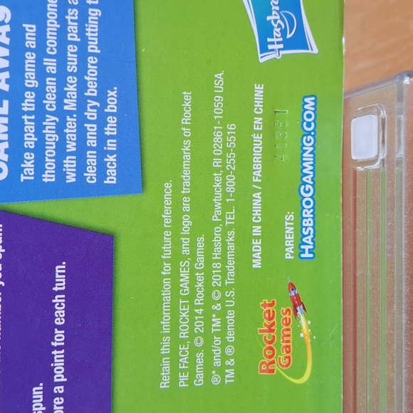 New sealed in box Hasbro Pie Face 2018 family game - Picture 5 of 7